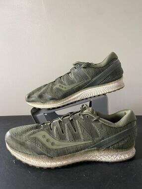 SAUCONY TRIUMPH 18